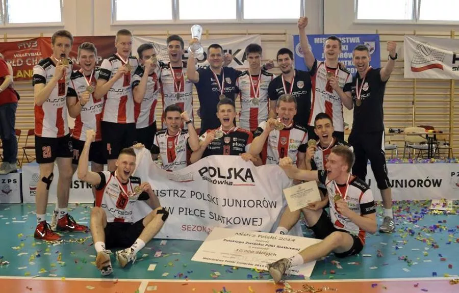 Wracamy ze złotymi medalami!!!!!! Młodzi Resoviacy nie ''do ugryzienia" na Mistrzostwach Polski Juniorów.