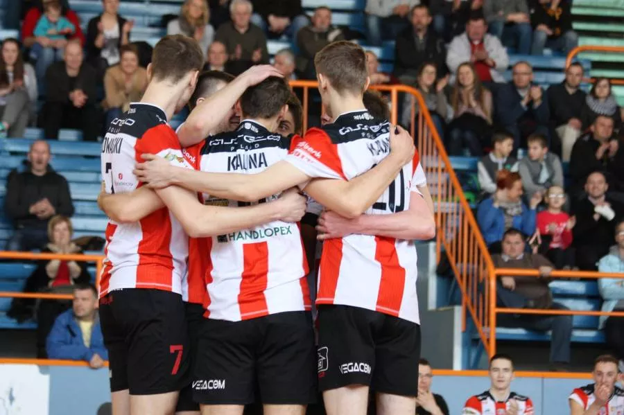 Bielsko-Biała lepsza w dębickiej hali