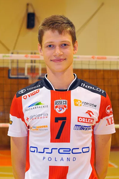 "Myślę, że uda nam się zakończyć półfinały z korzystnym dla nas rezultatem" - sobotnie pojedynki podsumował nasz środkowy, Mateusz Kowalski