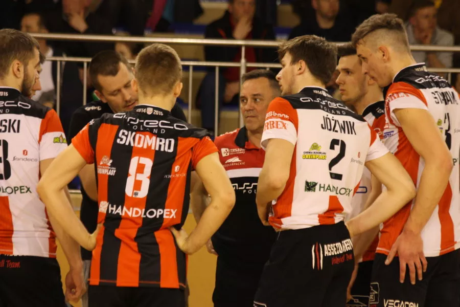 III liga M: Zawodnicy z AKS-u nie dali szans głogowianom!