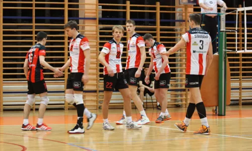 Na własnym boisku lepsi radomianie